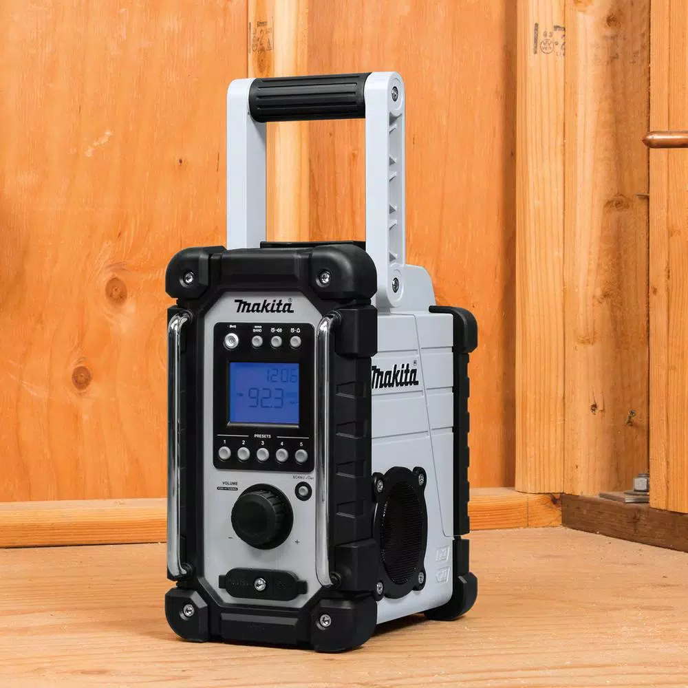 Outlet ๐ Jobsite Makita 18-Volt LXT Lithium-Ion Cordless Job Site Radio (Tool-Only) ๐งจ - Image 4